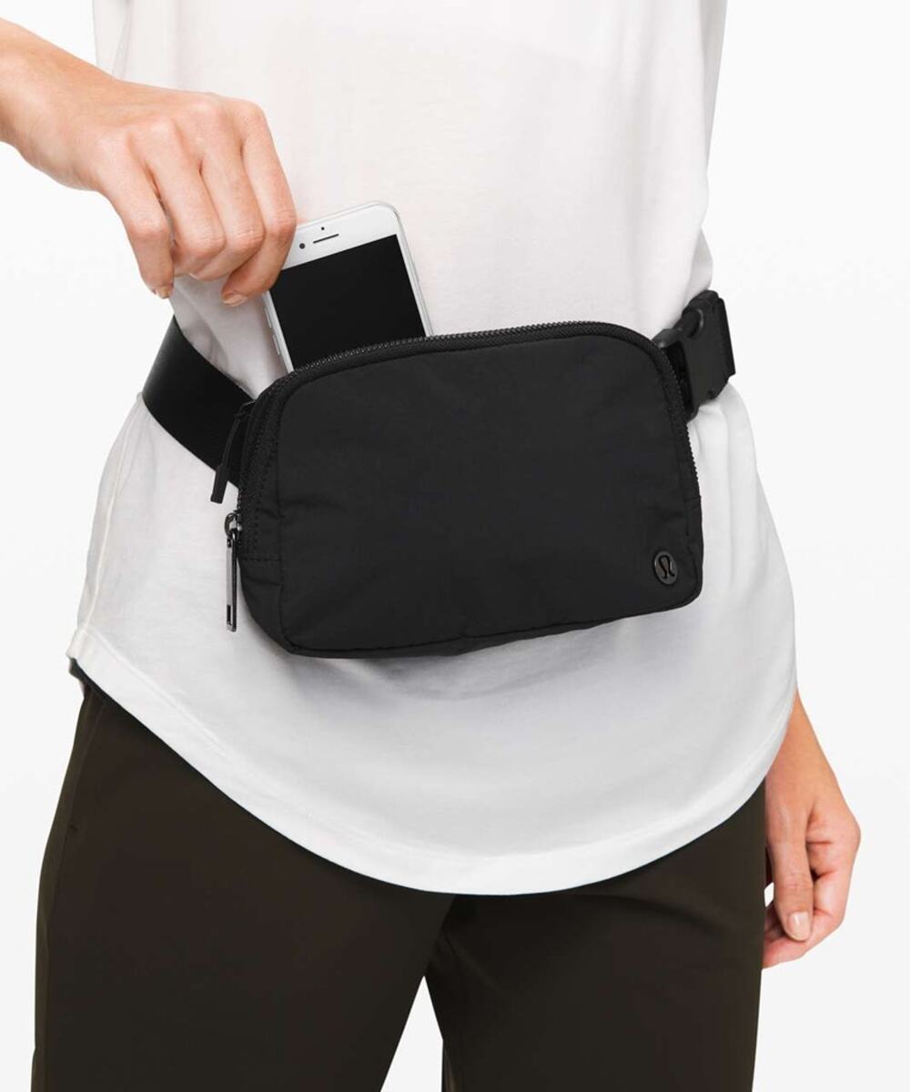 Lululemon Everywhere Belt Bag Crinkle Nylon 1L Black One Size